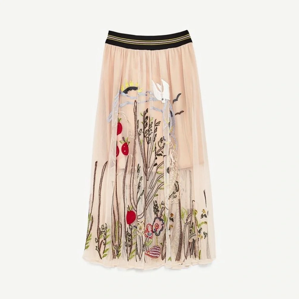 Zara embroidered Tull Skirt Size Small - Picture 3 of 5